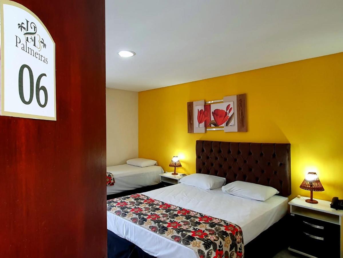 גרבאטה Hotel Tres Palmeiras מראה חיצוני תמונה