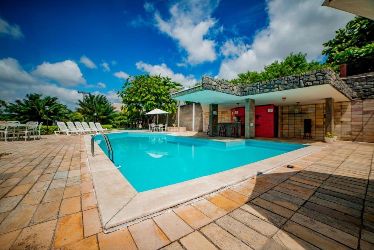 גרבאטה Hotel Tres Palmeiras מראה חיצוני תמונה