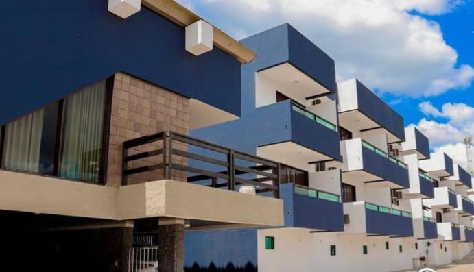 גרבאטה Hotel Tres Palmeiras מראה חיצוני תמונה