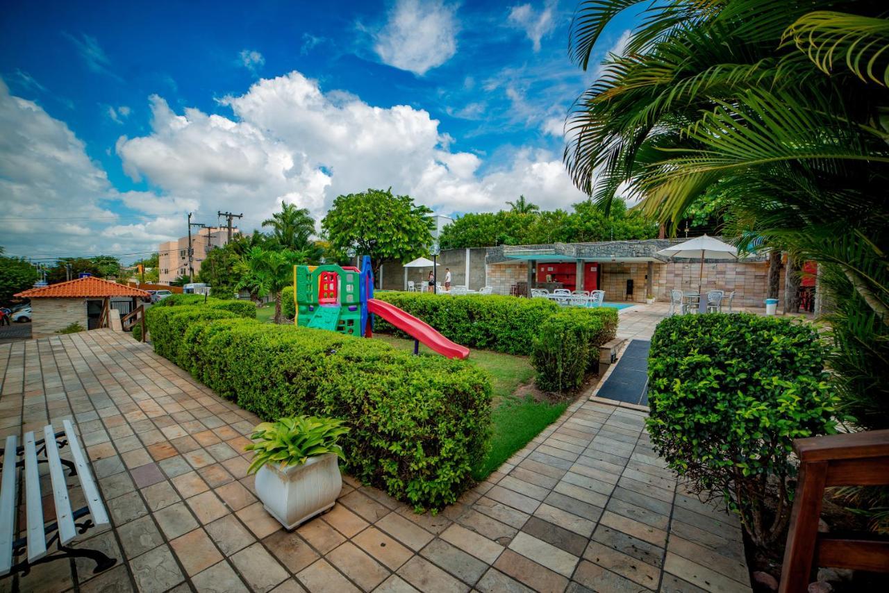 גרבאטה Hotel Tres Palmeiras מראה חיצוני תמונה