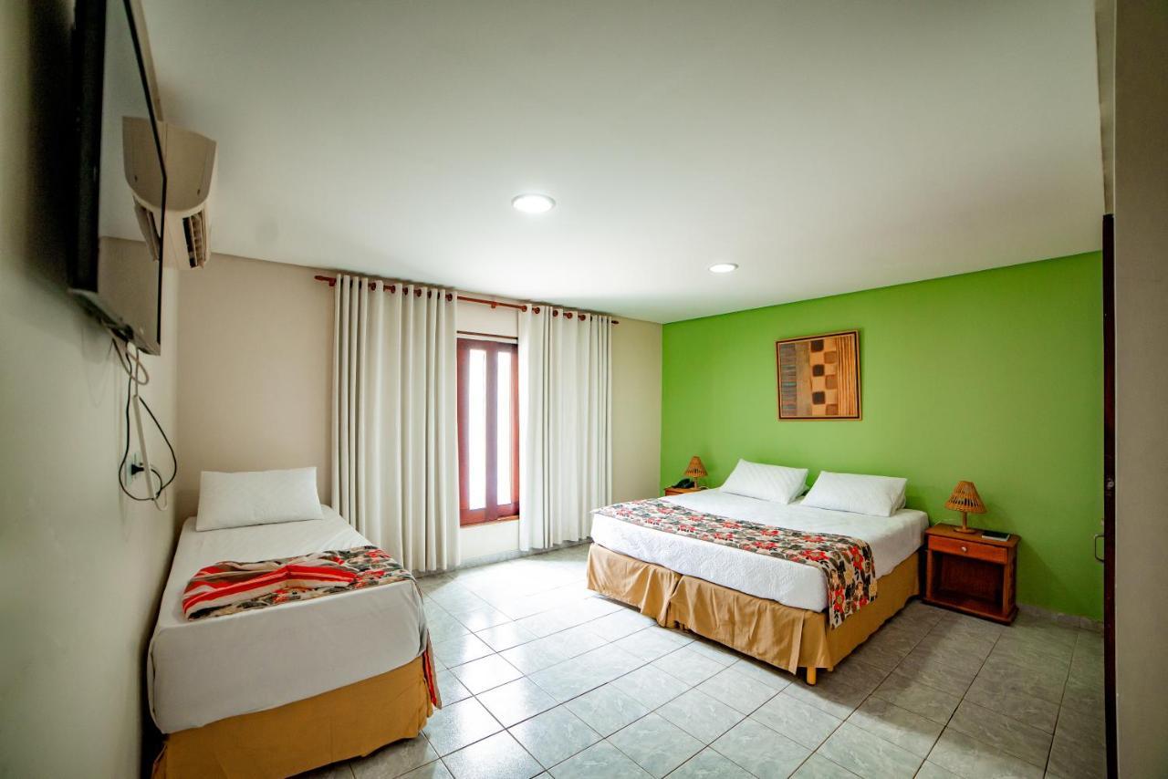 גרבאטה Hotel Tres Palmeiras מראה חיצוני תמונה